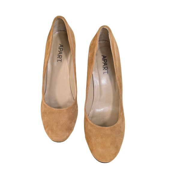 APART size 10.5 Women's Tan REAL Suede Pointed Toe 4" High Heel Pumps - Picture 2 of 4